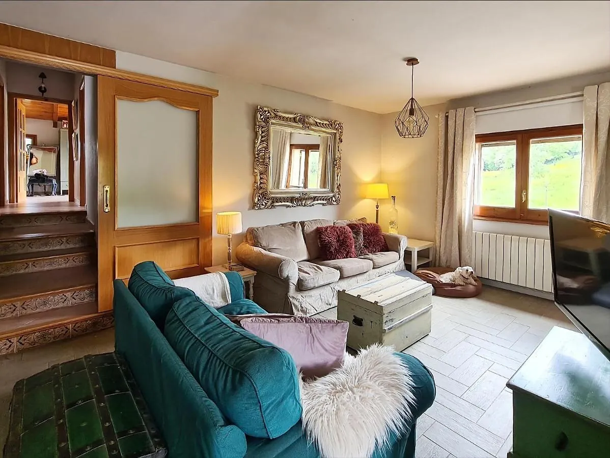 Harveys Homestay - Adults Only Mieres  0*, Mieres (Girona) Spain